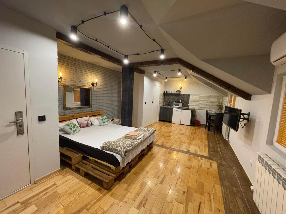 Airport Apartments Belgrado Exterior foto