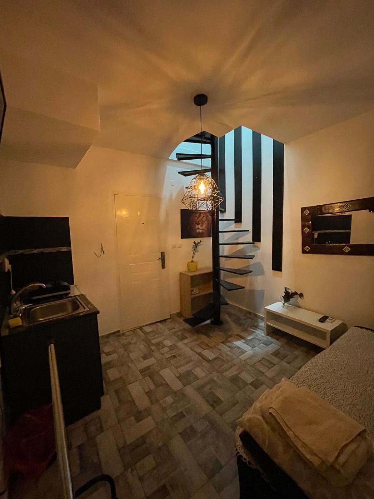 Airport Apartments Belgrado Quarto foto