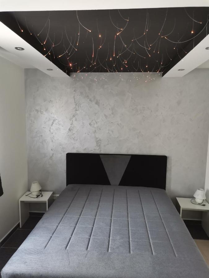Airport Apartments Belgrado Exterior foto